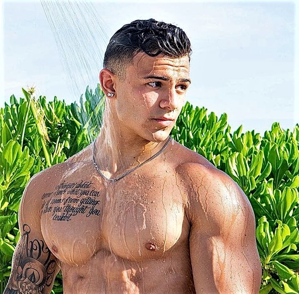 Daniel Flores